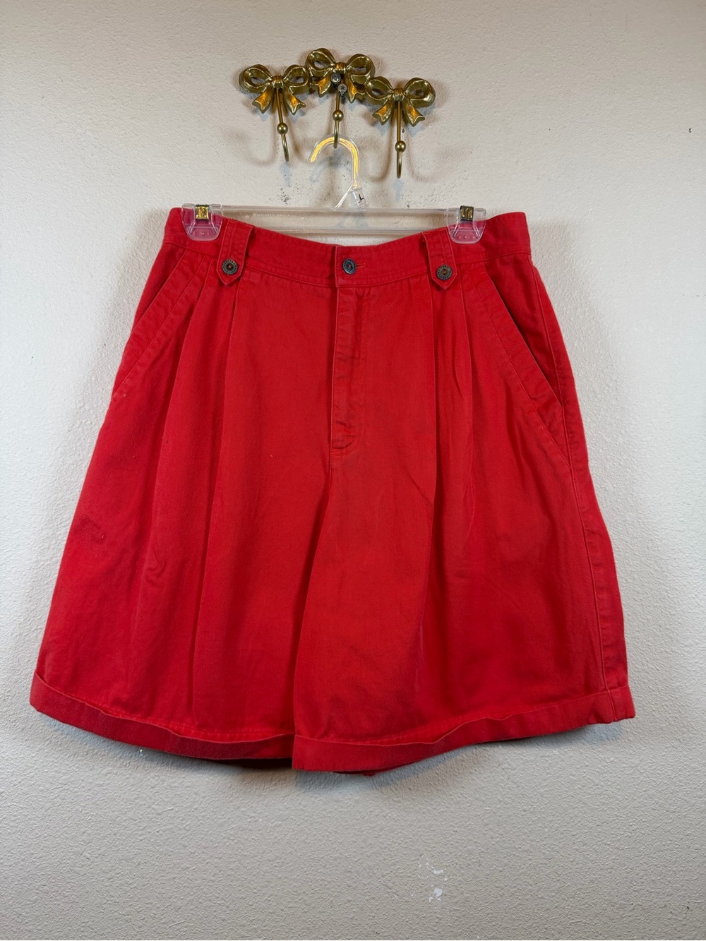 Lizsport 90’s Vintage High-Rise pleated Women's Red Bermuda Shorts. Size 12